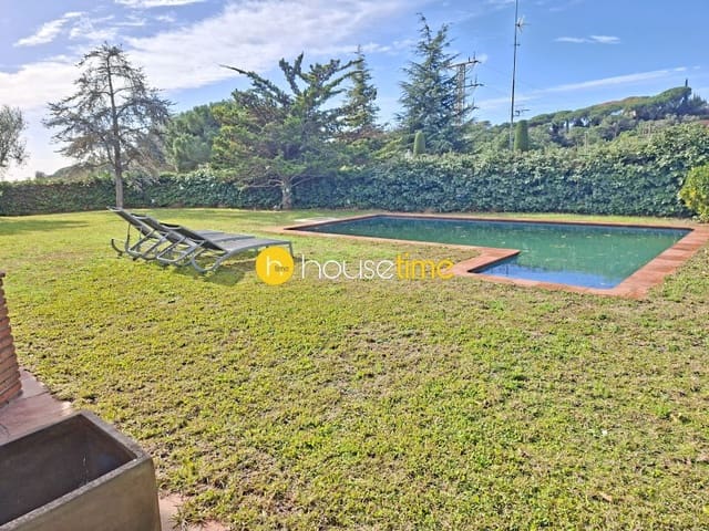 5 soveværelse Villa til salg i Sant Vicenç de Montalt med garage - € 995.000 (Ref: 9948430)