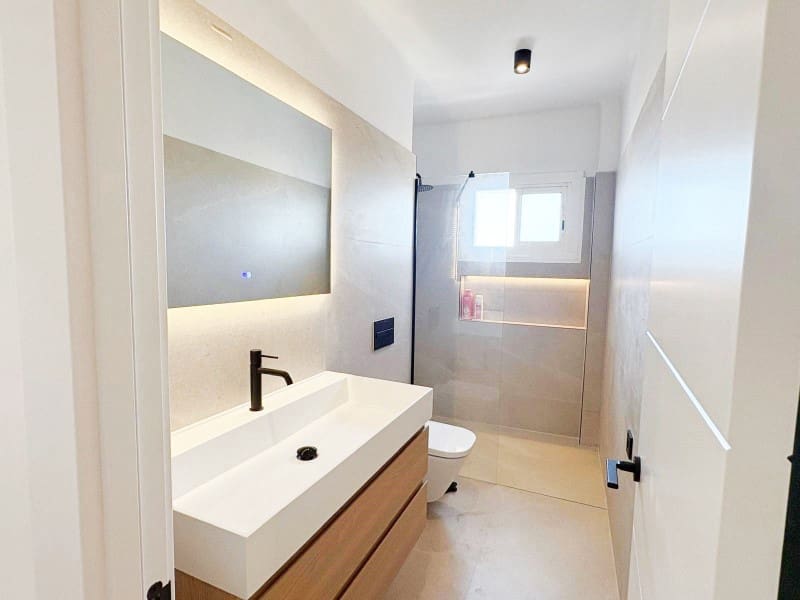 3 bedroom Apartment for rent in Premia de Mar - € 1,800 (Ref: 9957934)