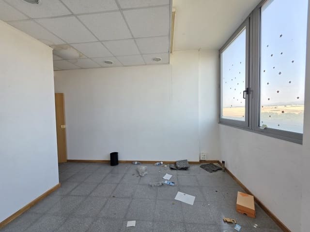 Büro zu verkaufen in Mollet del Vallès - 126.000 € (Ref: 9982934)