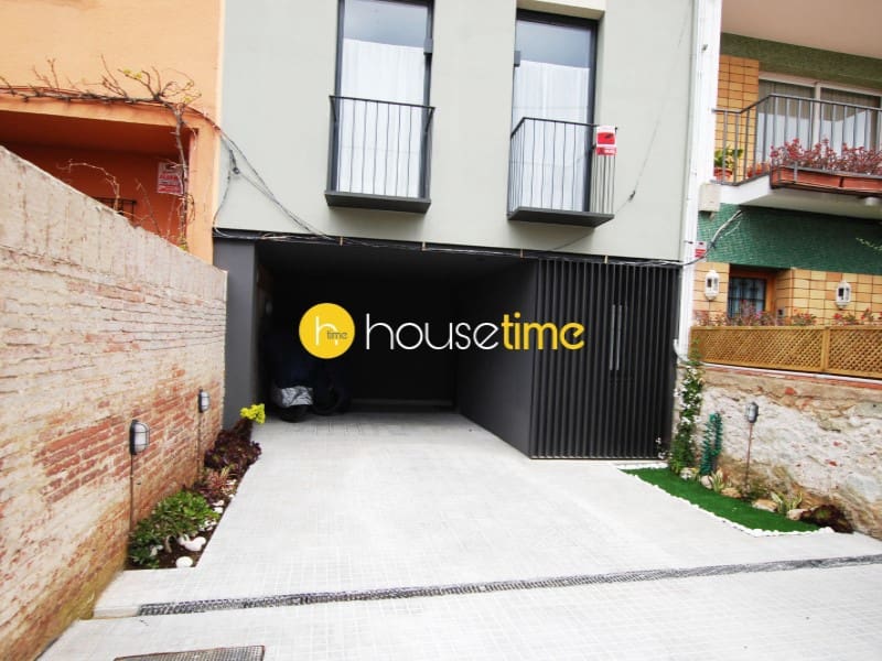 Casa de 3 habitaciones en Vilassar de Mar en alquiler con garaje - 2.700 € (Ref: 9983824)