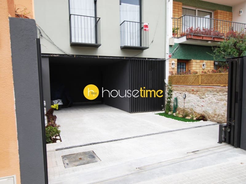 Casa de 3 habitaciones en Vilassar de Mar en alquiler con garaje - 2.700 € (Ref: 9983824)