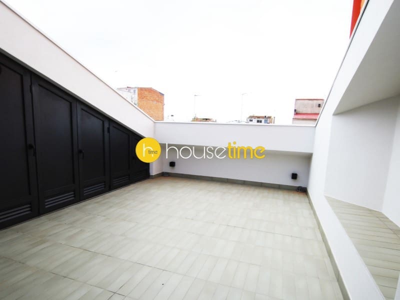 Casa de 3 habitaciones en Vilassar de Mar en alquiler con garaje - 2.700 € (Ref: 9983824)