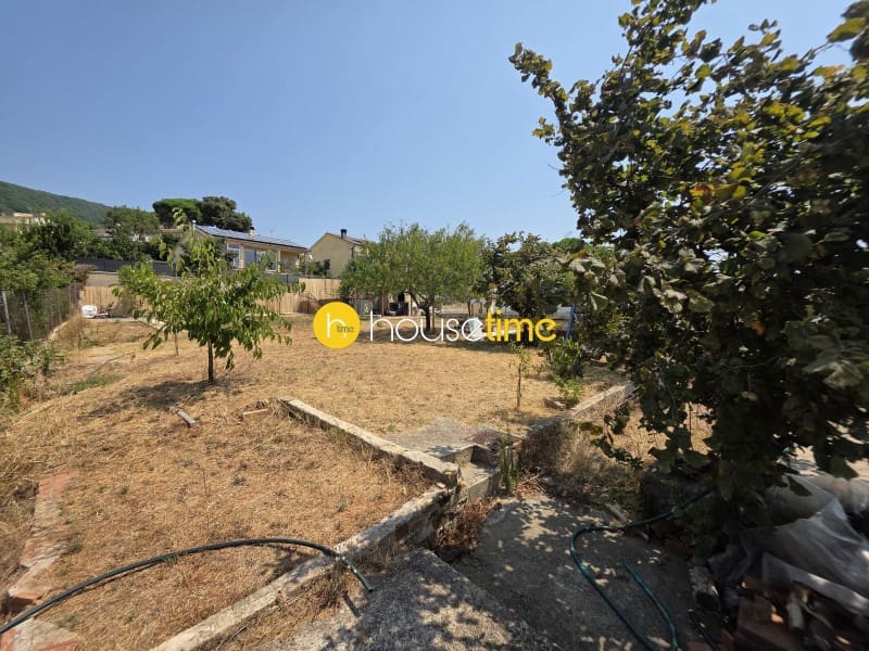 Building Plot for sale in Sant Iscle de Vallalta - € 140,000 (Ref: 9995132)
