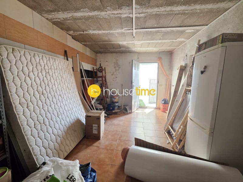 Building Plot for sale in Sant Iscle de Vallalta - € 140,000 (Ref: 9995132)