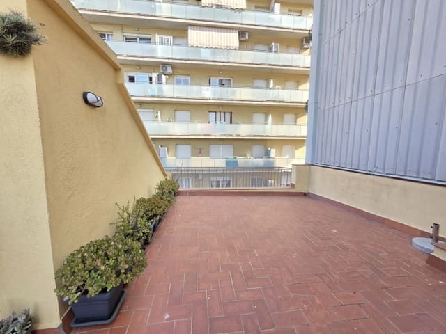 4 sovrum Hus till salu i Blanes - 325 000 € (Ref: 9997090)