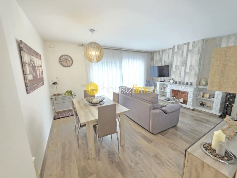 4 bedroom Townhouse for sale in Blanes - € 325,000 (Ref: 9997090)
