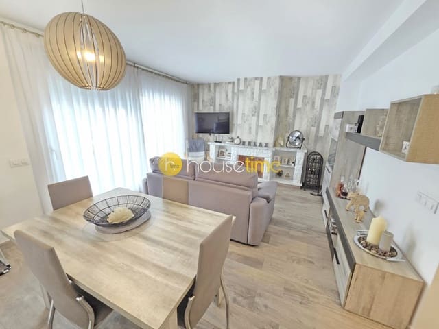 4 sovrum Hus till salu i Blanes - 325 000 € (Ref: 9997090)