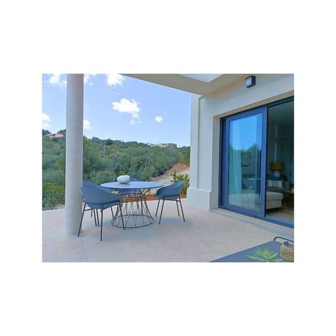 2 sovrum Semi-fristående Villa till salu i Cala Mandia, Manacor med pool garage - 405 000 € (Ref: 10004254)