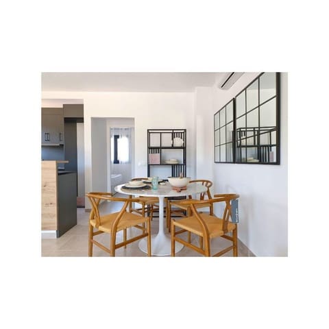 2 sovrum Semi-fristående Villa till salu i Cala Mandia, Manacor med pool garage - 405 000 € (Ref: 10004254)