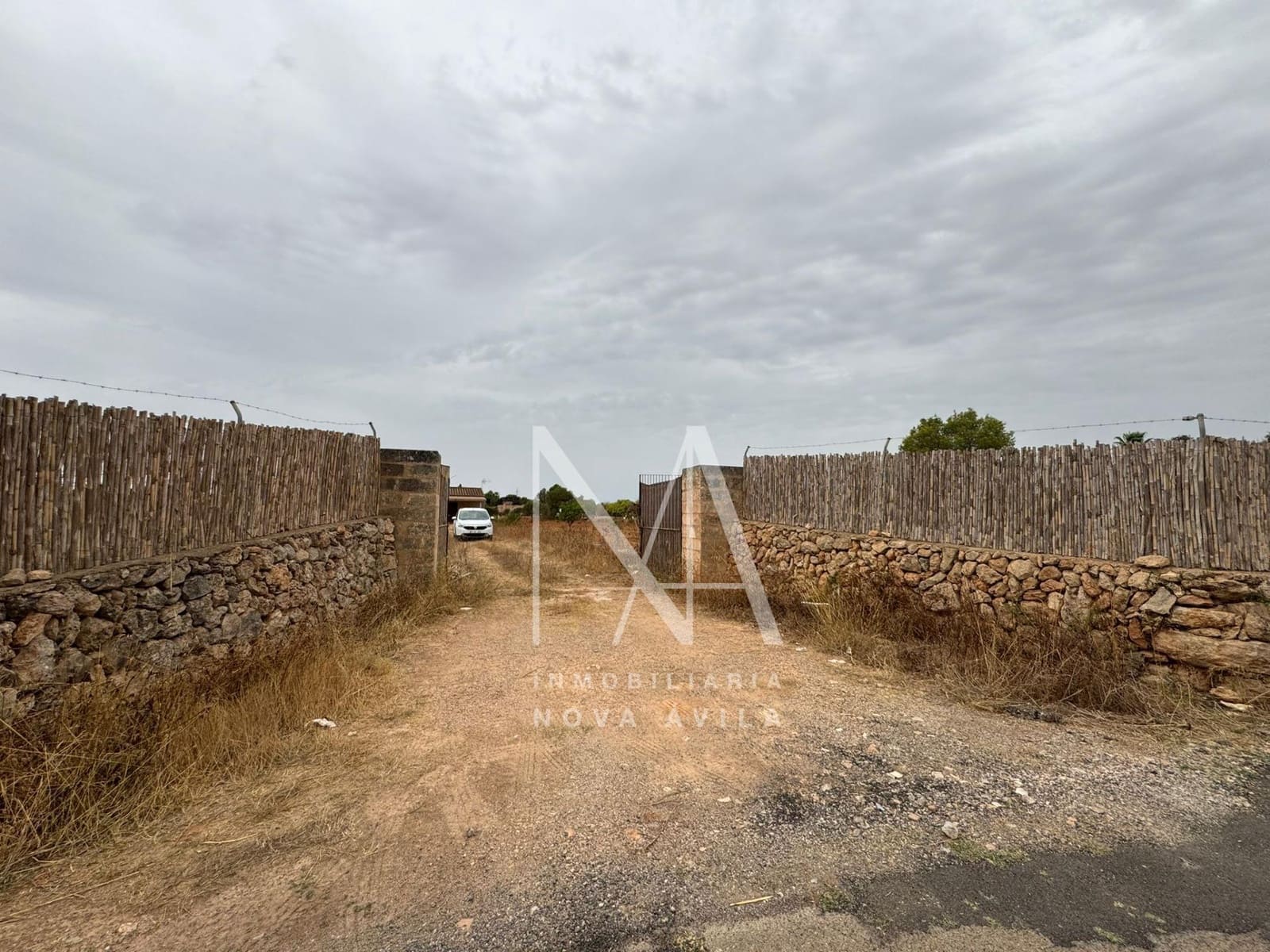 Finca/Herregård til salgs i Llucmajor - € 219 000 (Ref: 10037493)
