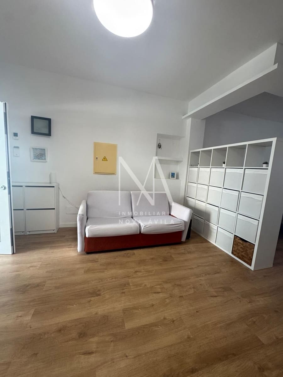 Commercieel te huur in Santa Ponsa - € 1.200 (Ref: 10044873)