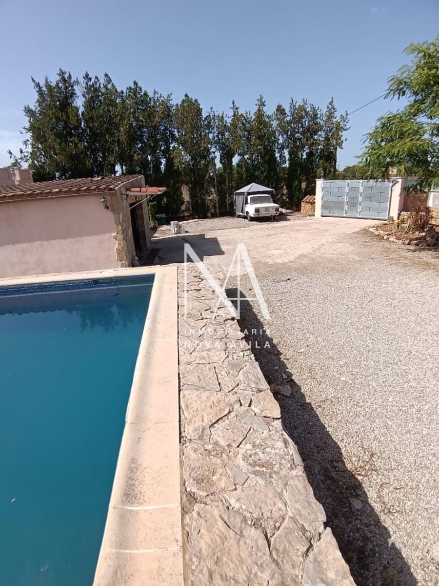 3 soveværelse Finca/Landehus til salg i Sencelles med swimmingpool - € 725.000 (Ref: 10055361)