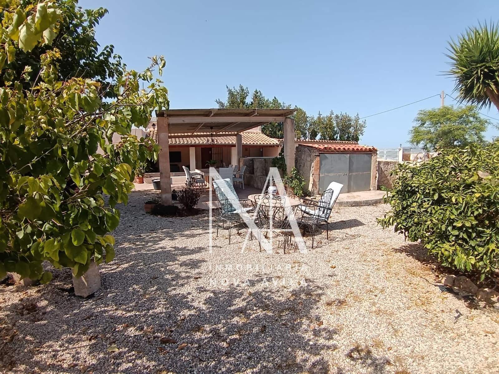 3 soveværelse Finca/Landehus til salg i Sencelles med swimmingpool - € 725.000 (Ref: 10055361)
