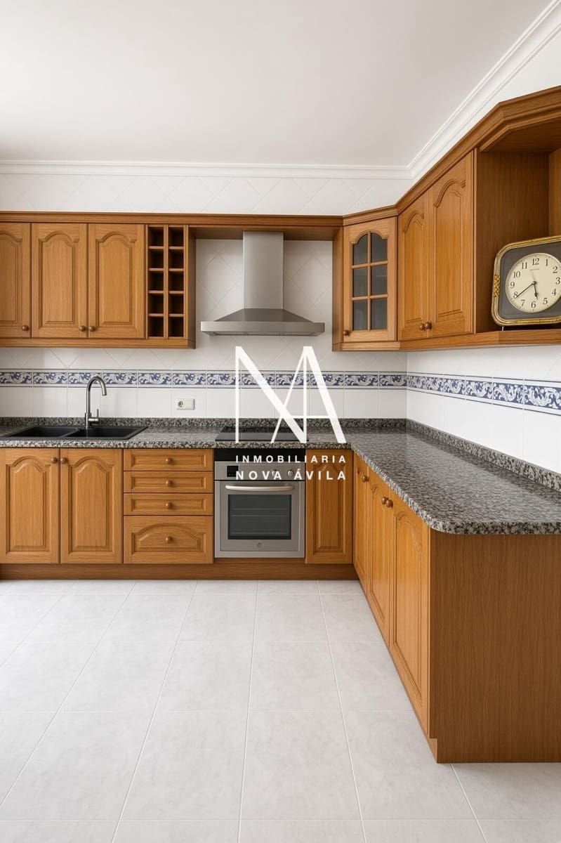 4 slaapkamer Halfvrijstaande villa te koop in Les Palmeres met zwembad garage - € 1.199.000 (Ref: 10094754)