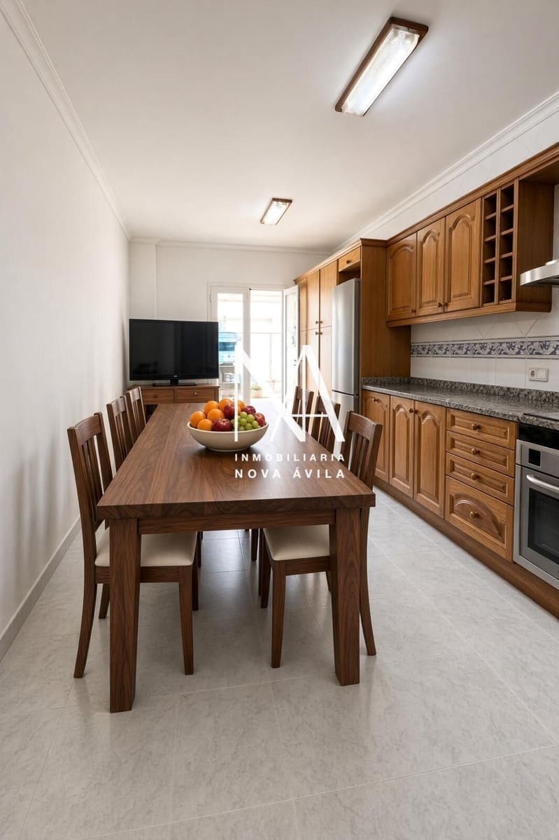 4 slaapkamer Halfvrijstaande villa te koop in Les Palmeres met zwembad garage - € 1.199.000 (Ref: 10094754)