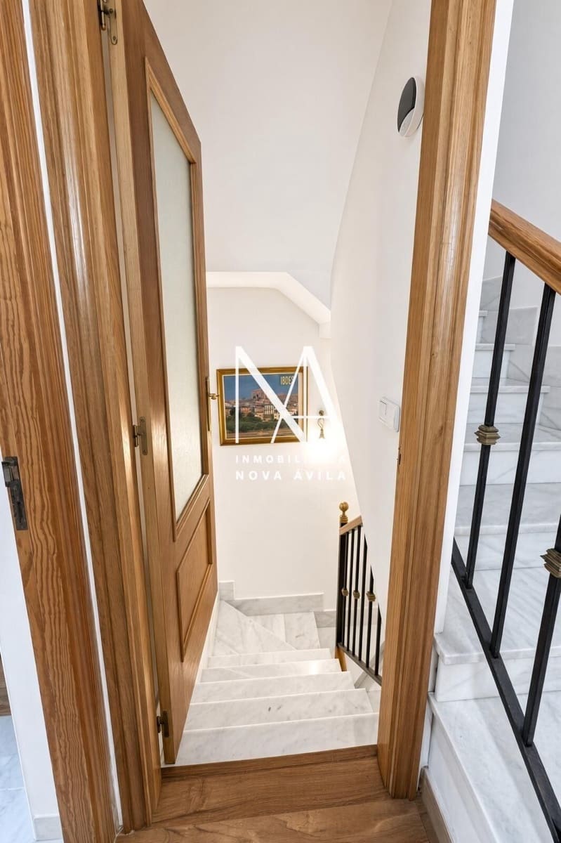 4 slaapkamer Halfvrijstaande villa te koop in Les Palmeres met zwembad garage - € 1.199.000 (Ref: 10094754)