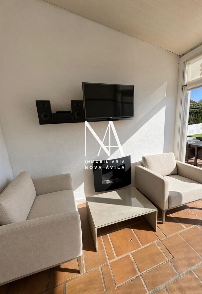 4 slaapkamer Halfvrijstaande villa te koop in Les Palmeres met zwembad garage - € 1.199.000 (Ref: 10094754)