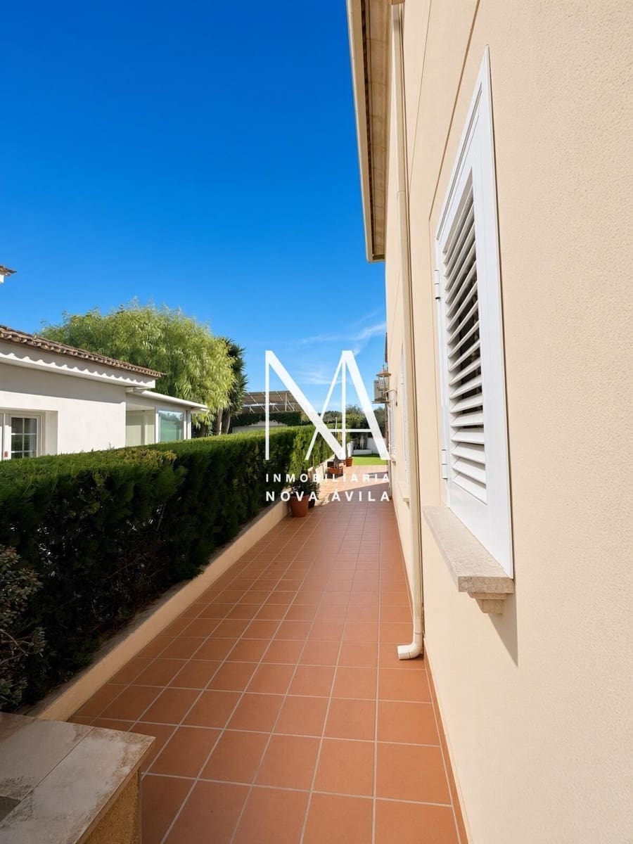 4 slaapkamer Halfvrijstaande villa te koop in Les Palmeres met zwembad garage - € 1.199.000 (Ref: 10094754)