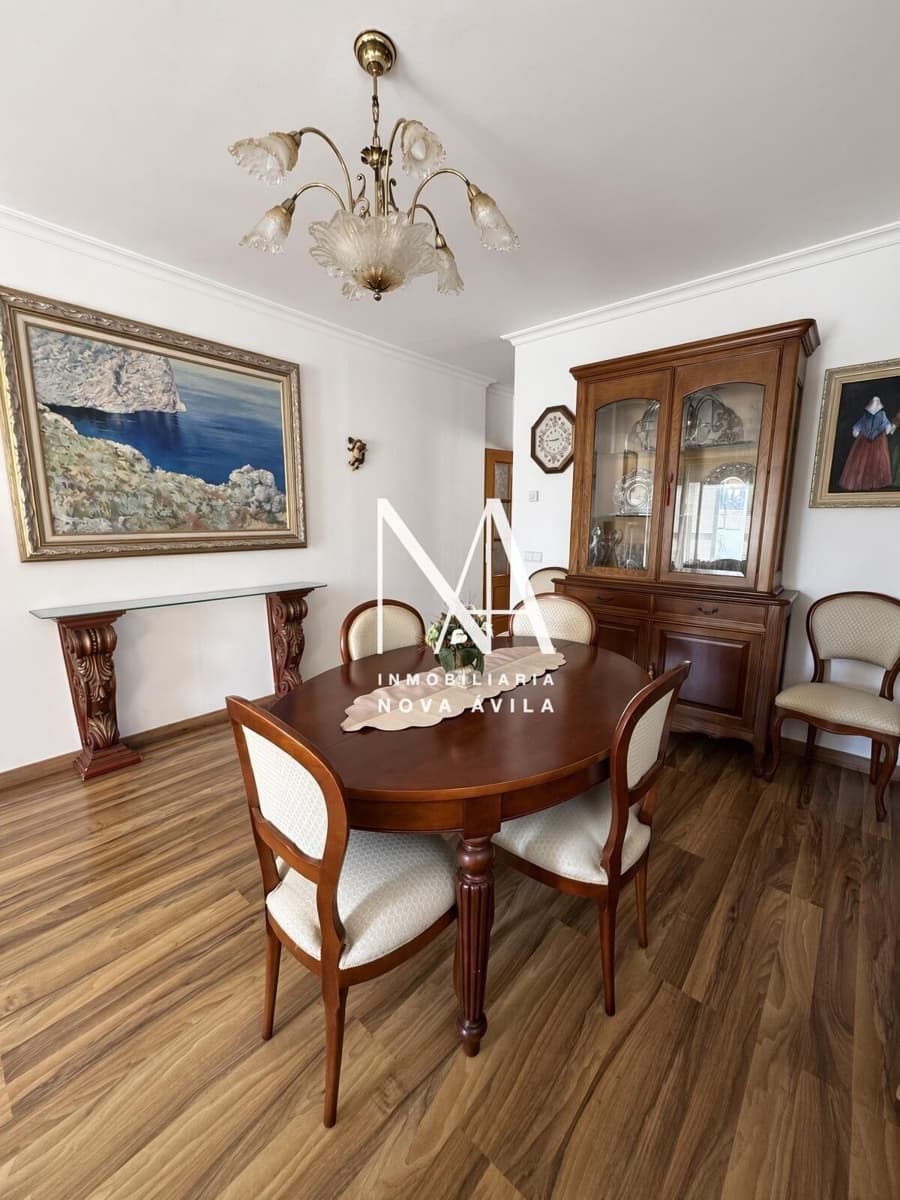 4 slaapkamer Halfvrijstaande villa te koop in Les Palmeres met zwembad garage - € 1.199.000 (Ref: 10094754)