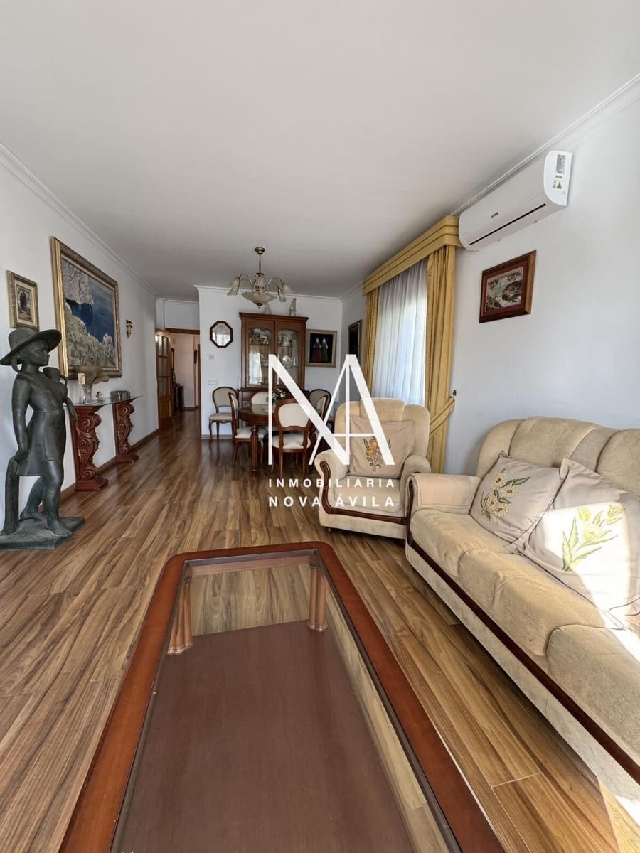 4 slaapkamer Halfvrijstaande villa te koop in Les Palmeres met zwembad garage - € 1.199.000 (Ref: 10094754)