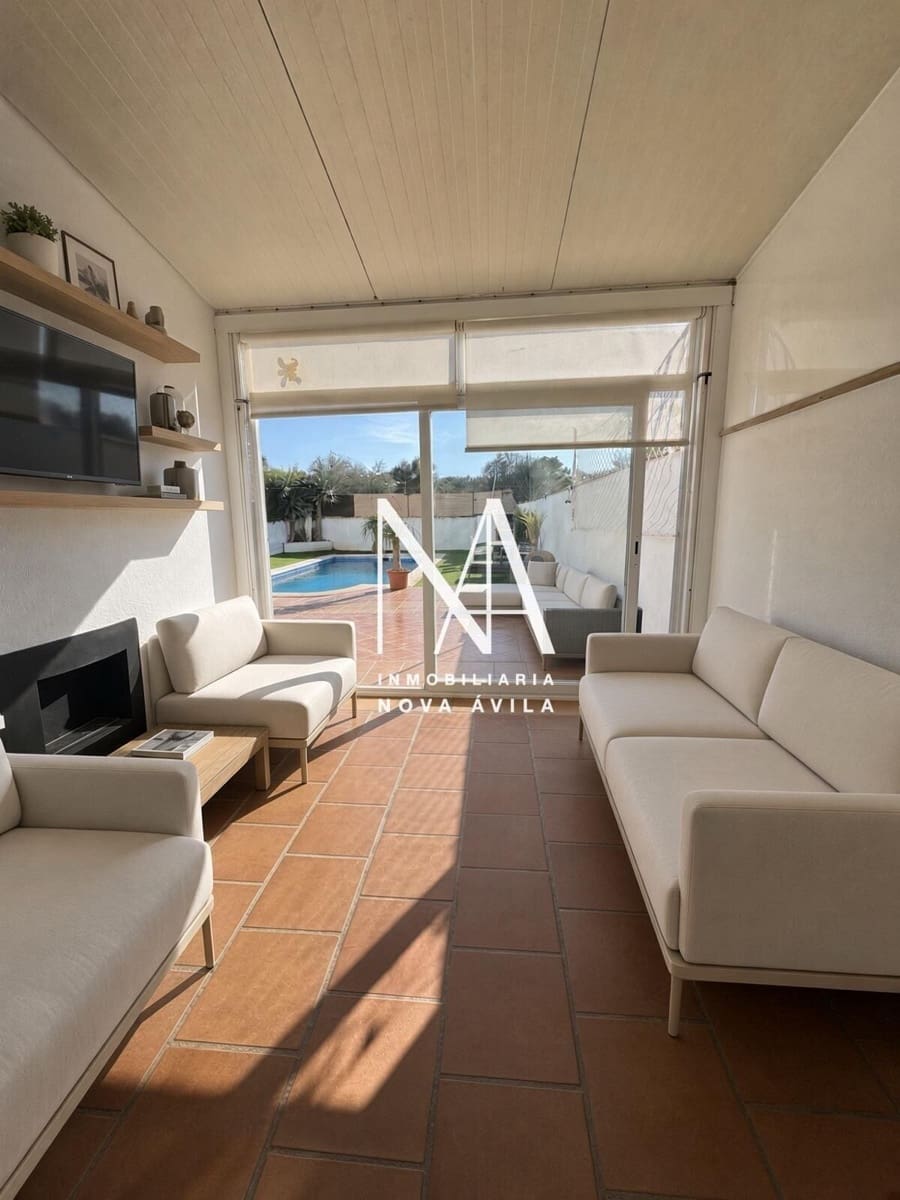 4 slaapkamer Halfvrijstaande villa te koop in Les Palmeres met zwembad garage - € 1.199.000 (Ref: 10094754)