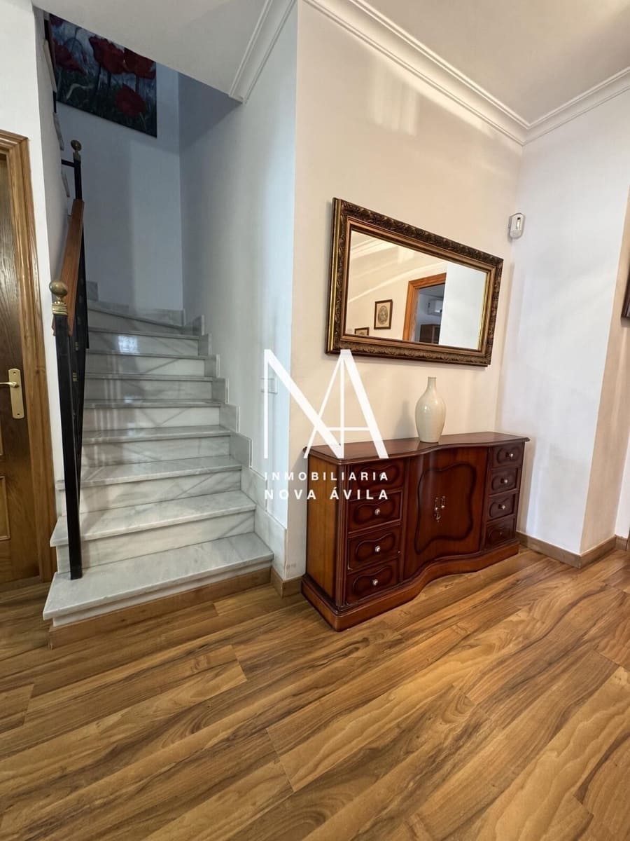 4 slaapkamer Halfvrijstaande villa te koop in Les Palmeres met zwembad garage - € 1.199.000 (Ref: 10094754)