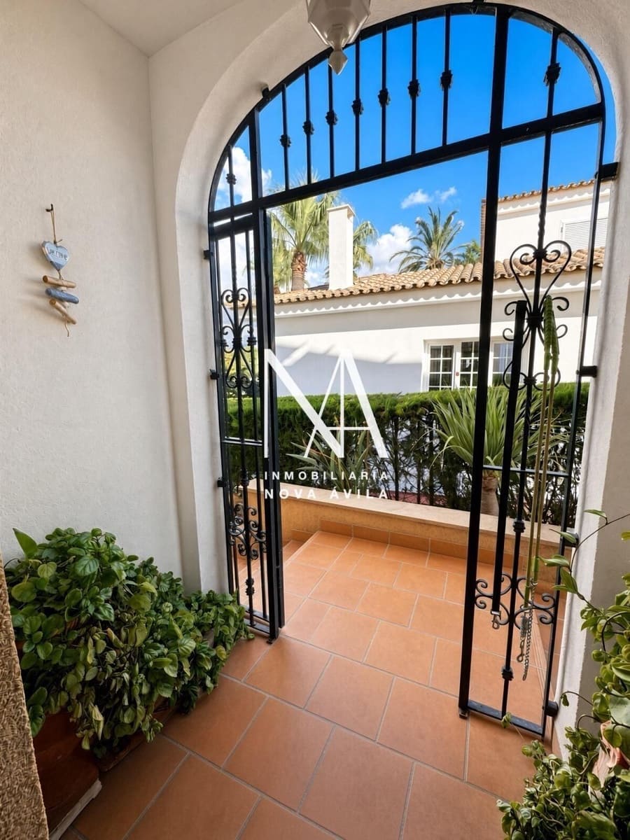 4 slaapkamer Halfvrijstaande villa te koop in Les Palmeres met zwembad garage - € 1.199.000 (Ref: 10094754)