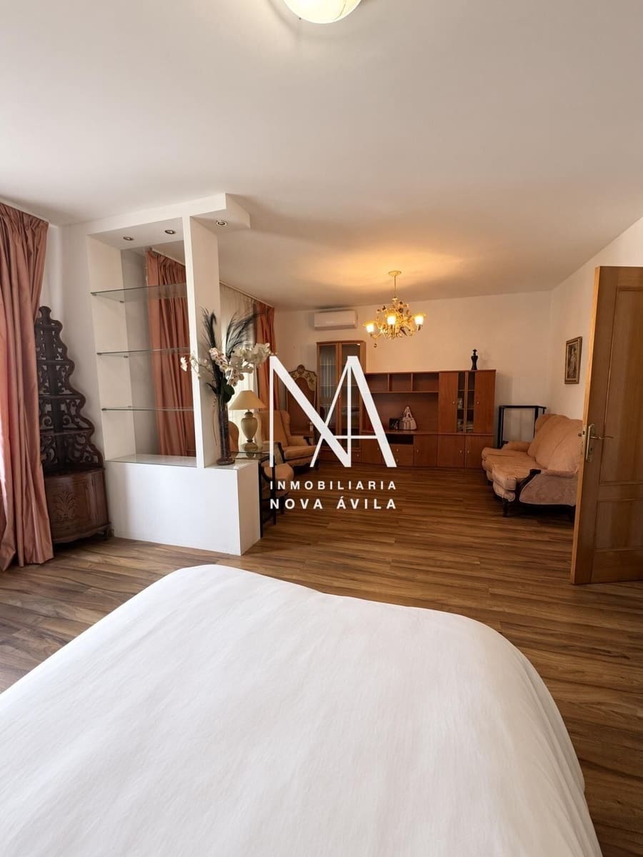 4 slaapkamer Halfvrijstaande villa te koop in Les Palmeres met zwembad garage - € 1.199.000 (Ref: 10094754)