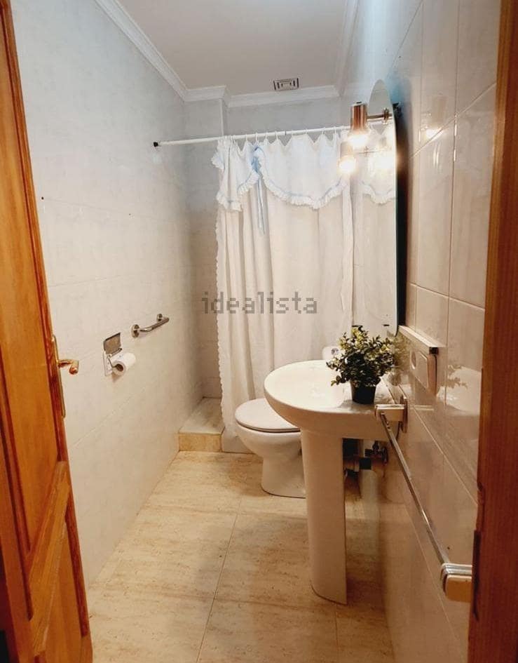6 chambre Villa/Maison à vendre à Palma de Mallorca avec garage - 640 000 € (Ref: 9999245)