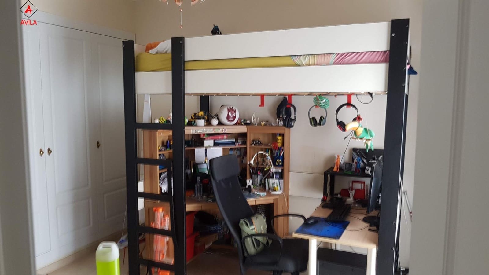 4 makuuhuone Paritalo myytävänä paikassa Puig de Ros mukana uima-altaan - 990 000 € (Ref: 9999246)