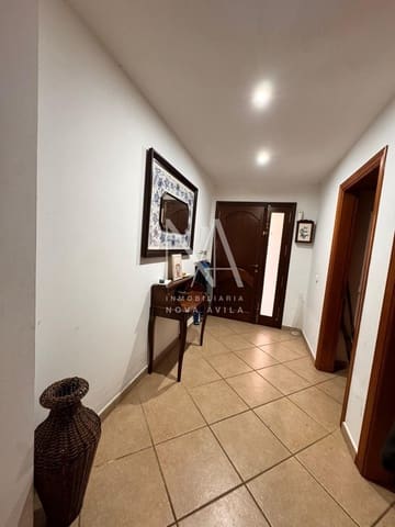 5 bedroom Villa for sale in Vilafranca de Bonany with garage - € 699,999 (Ref: 9999256)