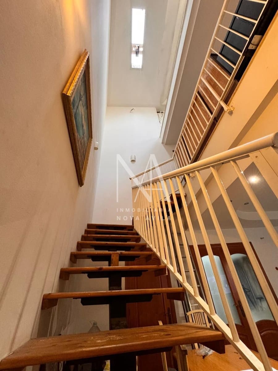 5 bedroom Villa for sale in Vilafranca de Bonany with garage - € 699,999 (Ref: 9999256)