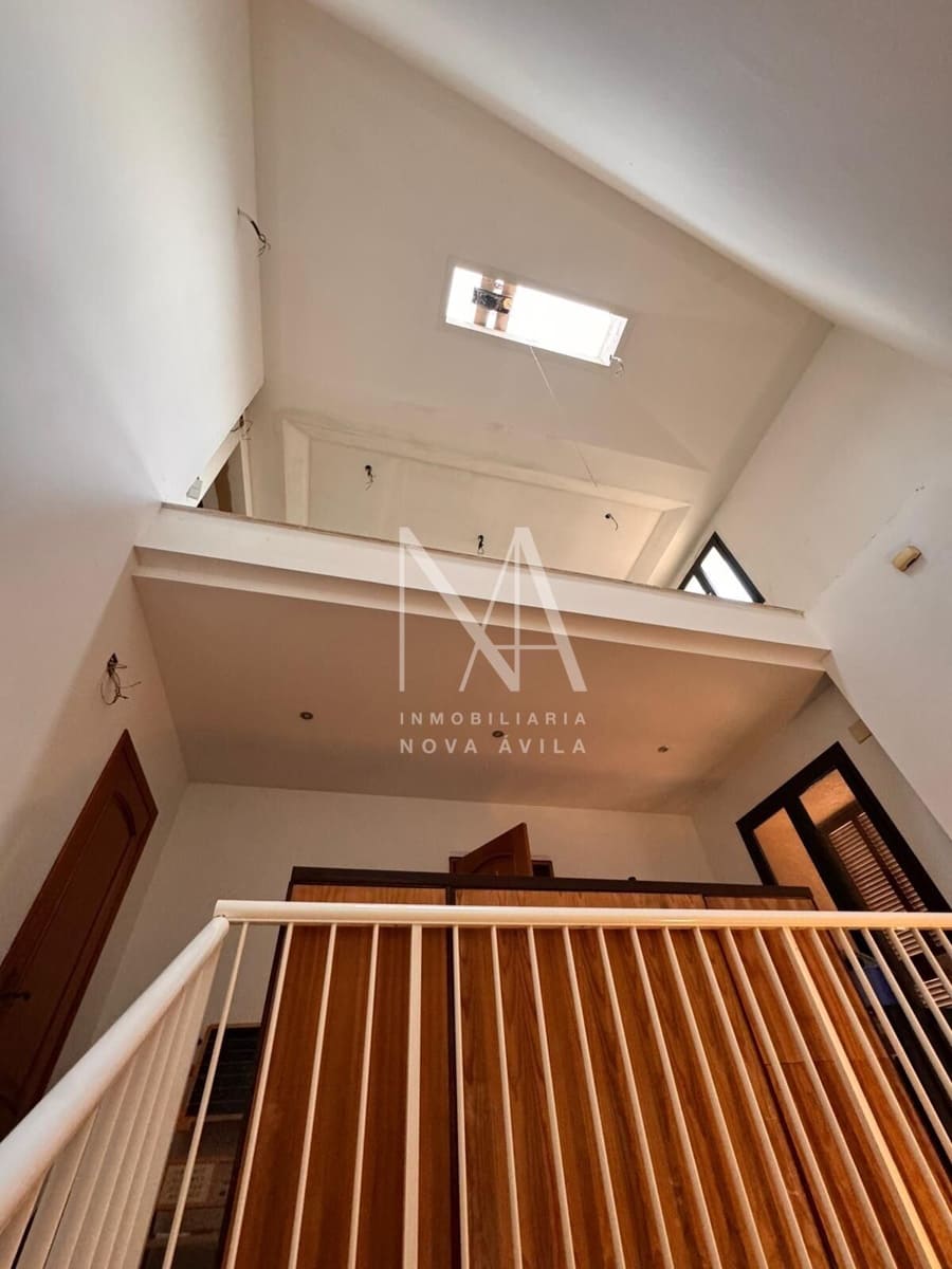 5 bedroom Villa for sale in Vilafranca de Bonany with garage - € 699,999 (Ref: 9999256)