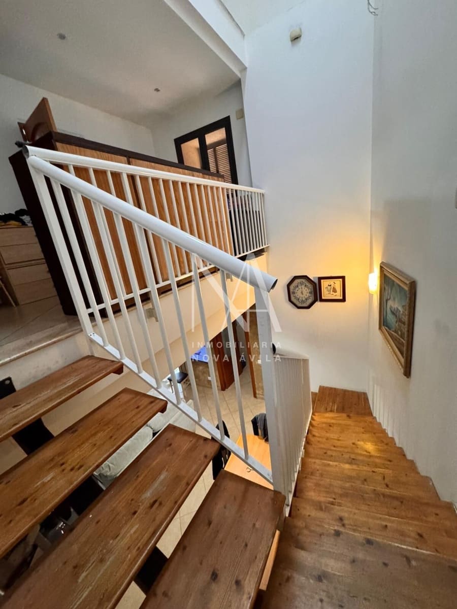 5 bedroom Villa for sale in Vilafranca de Bonany with garage - € 699,999 (Ref: 9999256)