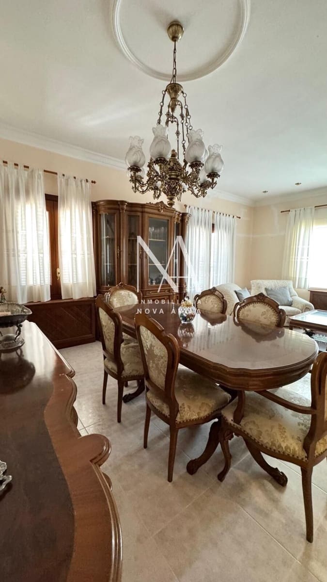Chalet de 4 habitaciones en Inca en venta con piscina garaje - 1.289.000 € (Ref: 9999258)