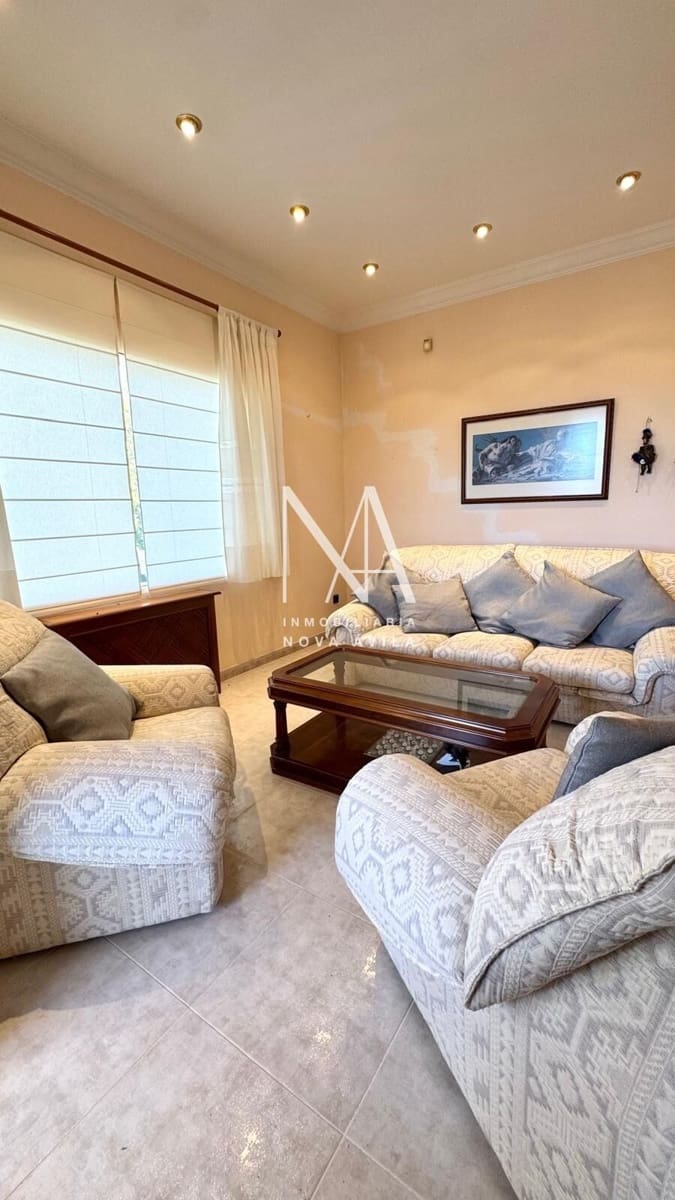 Chalet de 4 habitaciones en Inca en venta con piscina garaje - 1.289.000 € (Ref: 9999258)