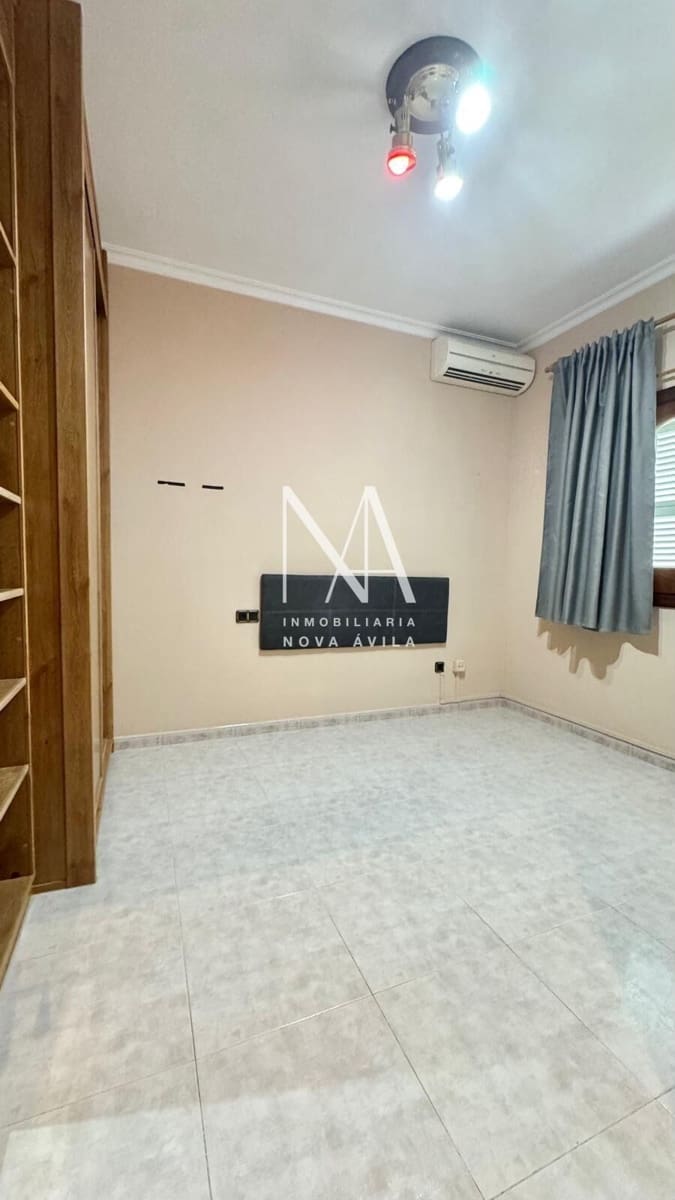Chalet de 4 habitaciones en Inca en venta con piscina garaje - 1.289.000 € (Ref: 9999258)