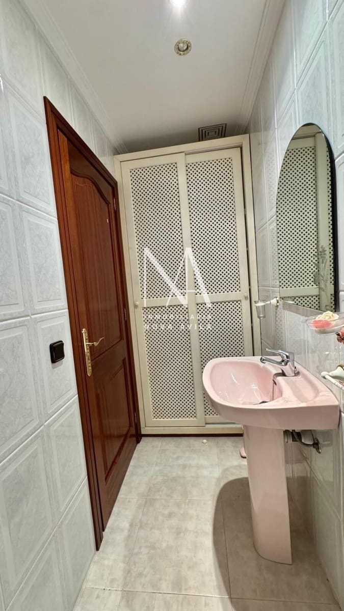 Chalet de 4 habitaciones en Inca en venta con piscina garaje - 1.289.000 € (Ref: 9999258)
