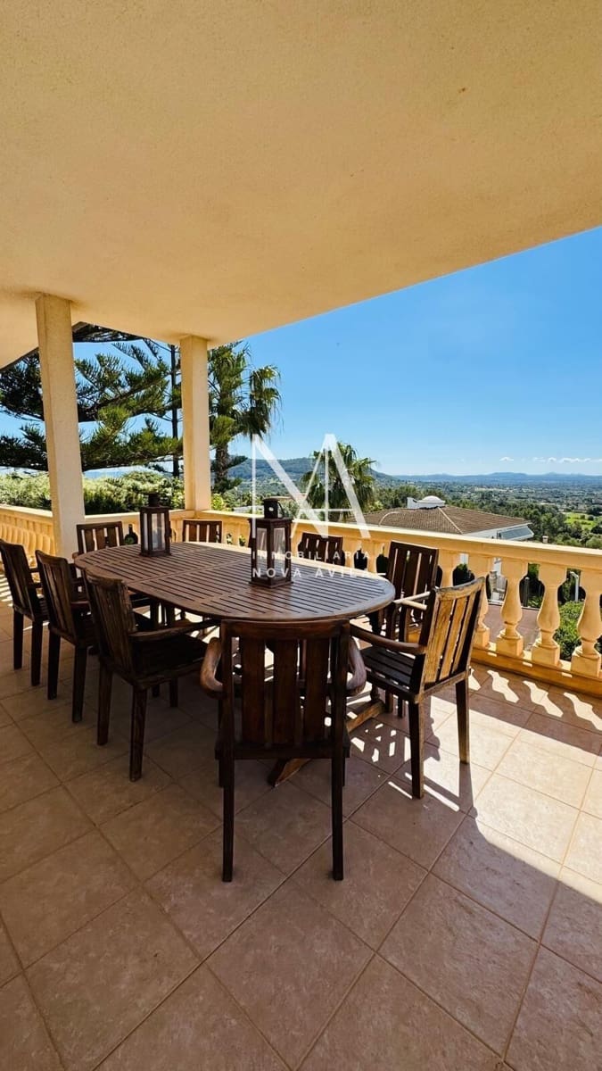 Chalet de 4 habitaciones en Inca en venta con piscina garaje - 1.289.000 € (Ref: 9999258)