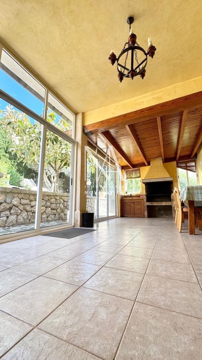 Chalet de 4 habitaciones en Inca en venta con piscina garaje - 1.289.000 € (Ref: 9999258)