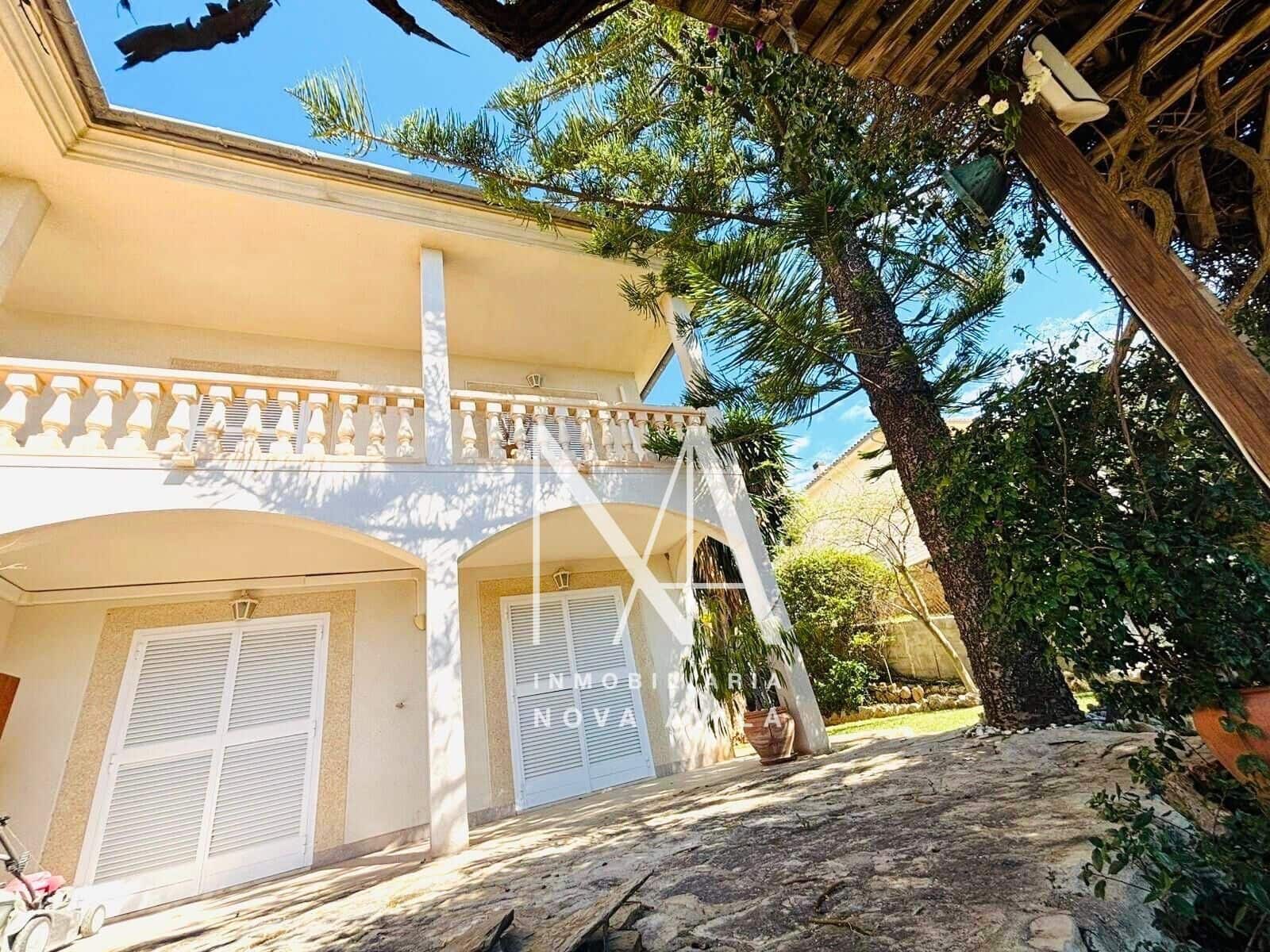 Chalet de 4 habitaciones en Inca en venta con piscina garaje - 1.289.000 € (Ref: 9999258)