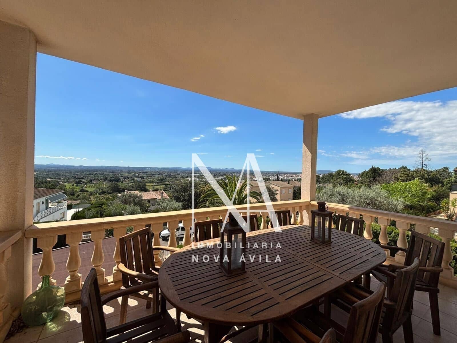 Chalet de 4 habitaciones en Inca en venta con piscina garaje - 1.289.000 € (Ref: 9999258)