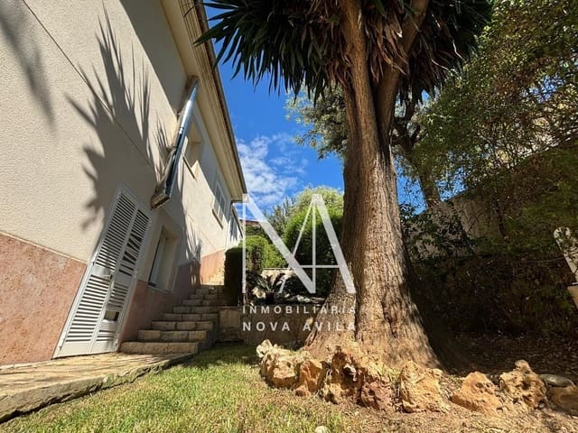 Chalet de 4 habitaciones en Inca en venta con piscina garaje - 1.289.000 € (Ref: 9999258)