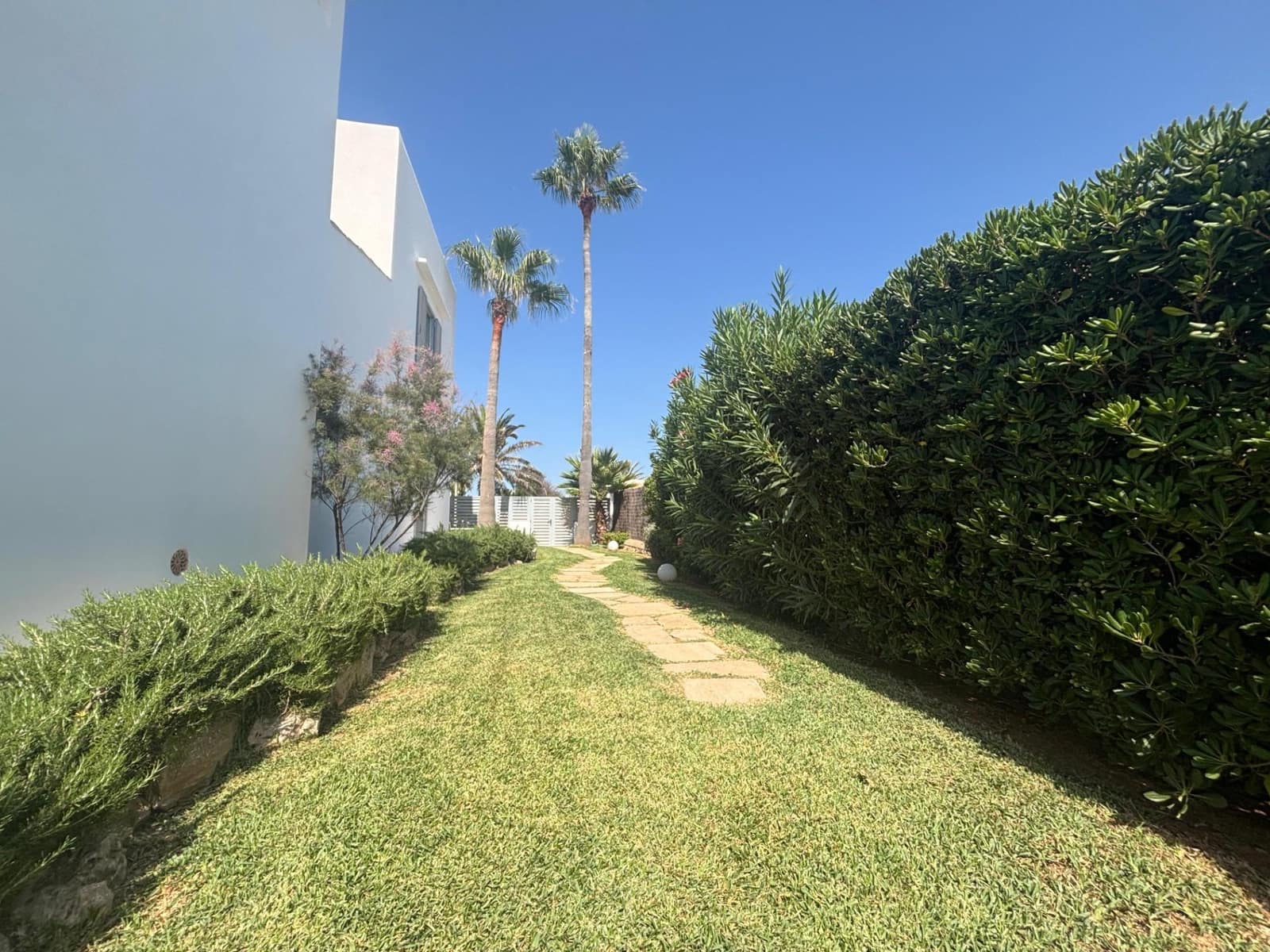 3 soveværelse Villa til salg i Cala Serena med swimmingpool garage - € 3.500.000 (Ref: 9914036)
