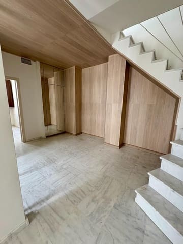 2 soveværelse Penthouse til salg i San Vicente, Sevilla by - € 450.000 (Ref: 9107689)