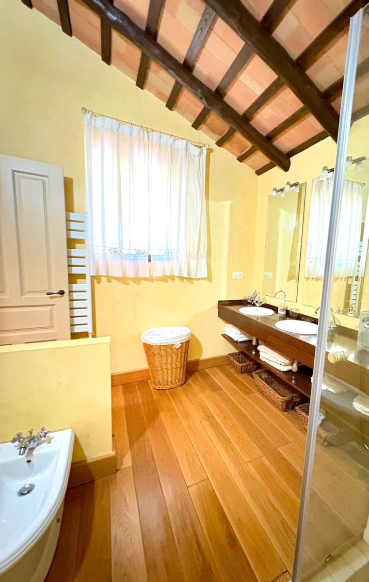 5 soveværelse Finca/Landehus til salg i Constantina med swimmingpool - € 1.600.000 (Ref: 9110350)