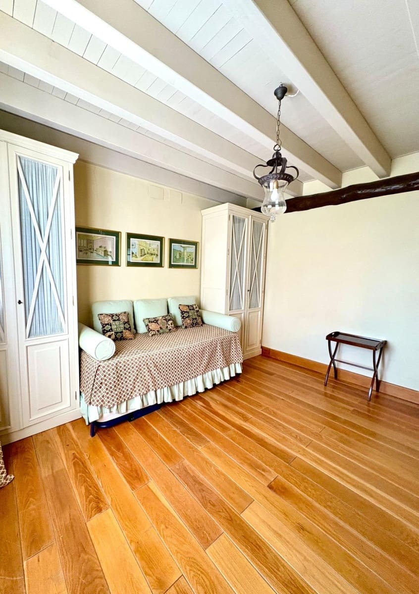 5 soveværelse Finca/Landehus til salg i Constantina med swimmingpool - € 1.600.000 (Ref: 9110350)