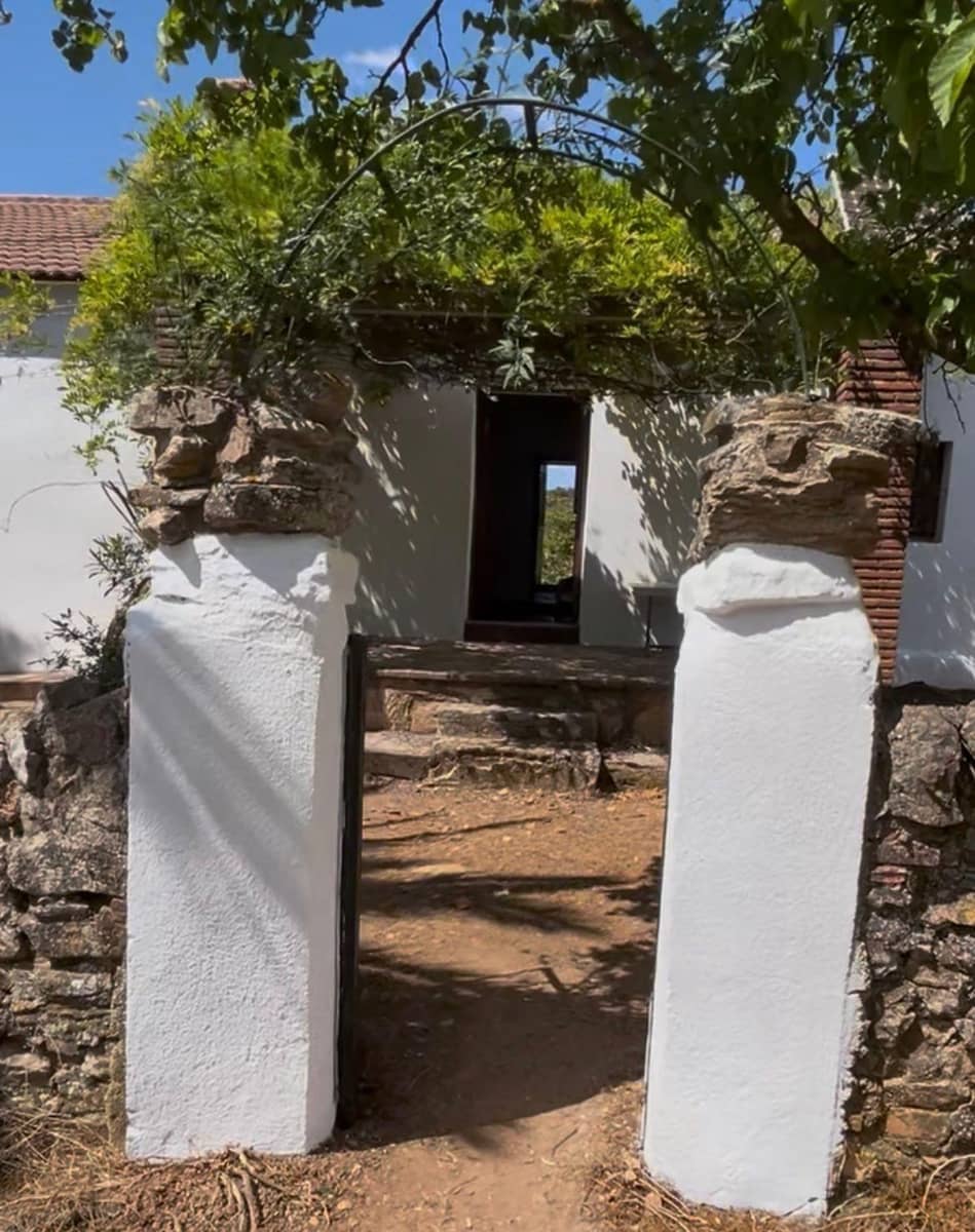 4 soveværelse Finca/Landehus til salg i Alanis med garage - € 950.000 (Ref: 9110354)