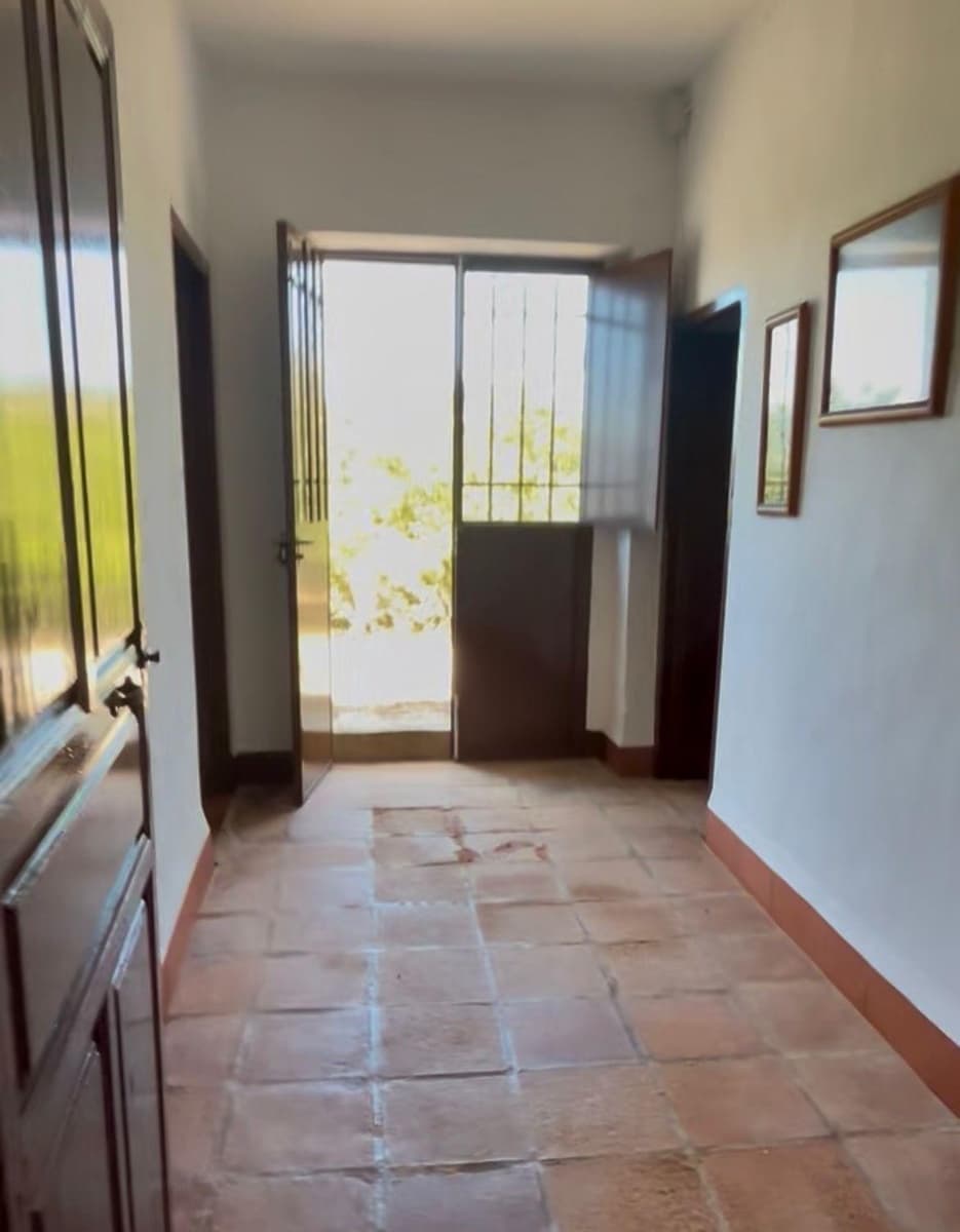 4 bedroom Finca/Country House for sale in Alanis with garage - € 950,000 (Ref: 9110354)