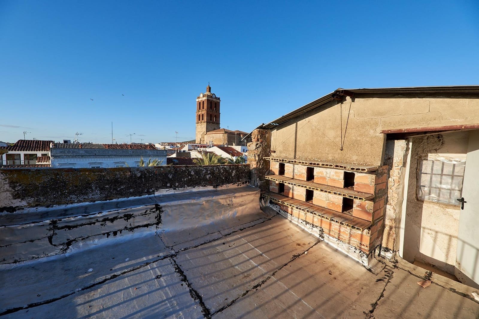 40 bedroom Townhouse for sale in Zafra - € 320,000 (Ref: 9126252)